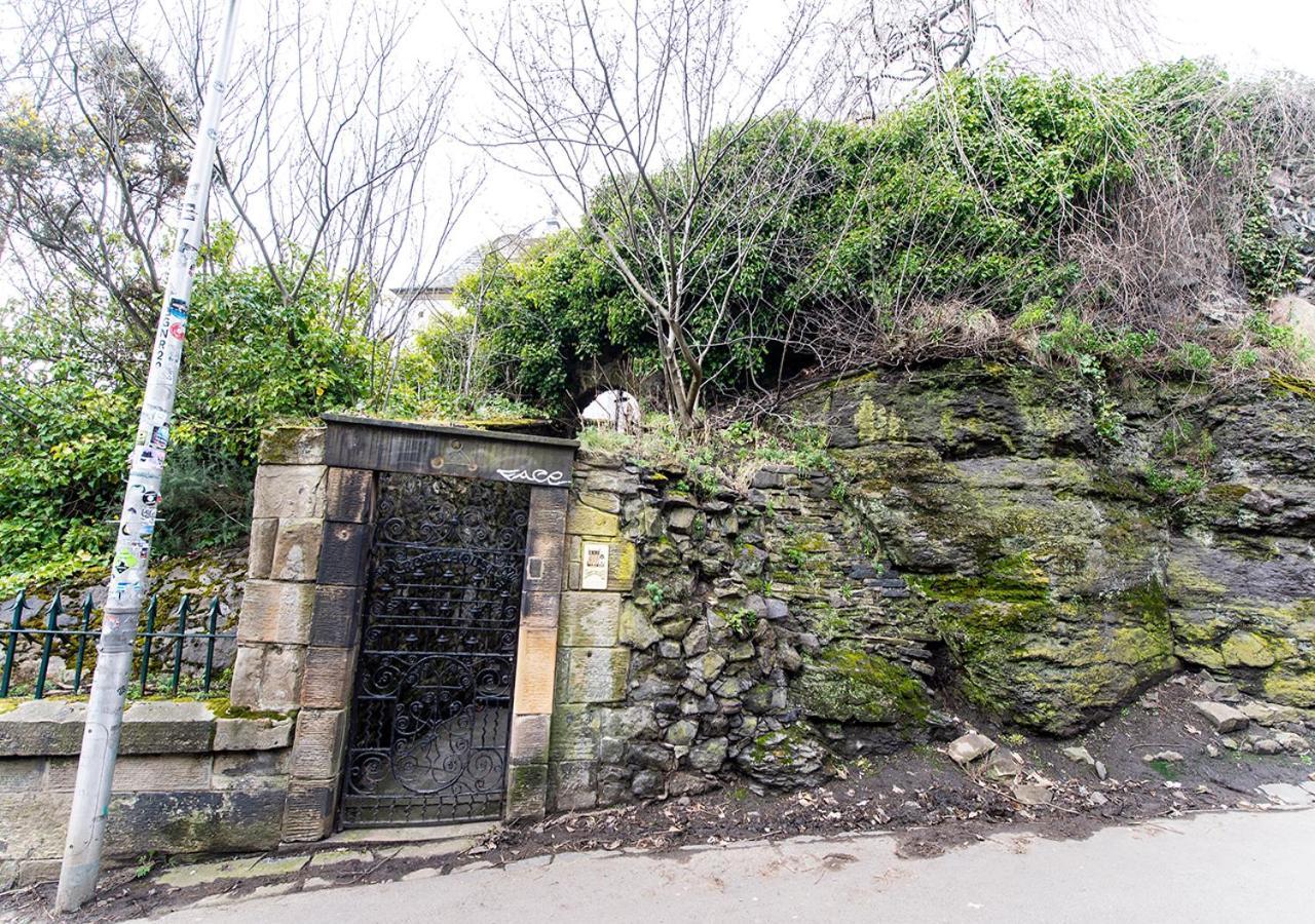 Rock House - Photographer'S Studio - Historic Gem In The Heart Of The City Edinburgh Exterior photo